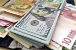 Белорусы за полгода купили валюты на $316 млн больше, чем продали